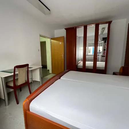 Tl Gastzimmer 1 * Frankfurt nad Mohanem