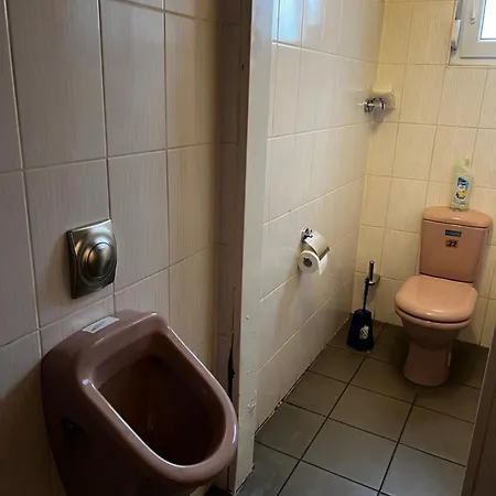 Tl Gastzimmer 1 Δωμάτια σε οικογενειακή κατοικία Φραγκφούρτη